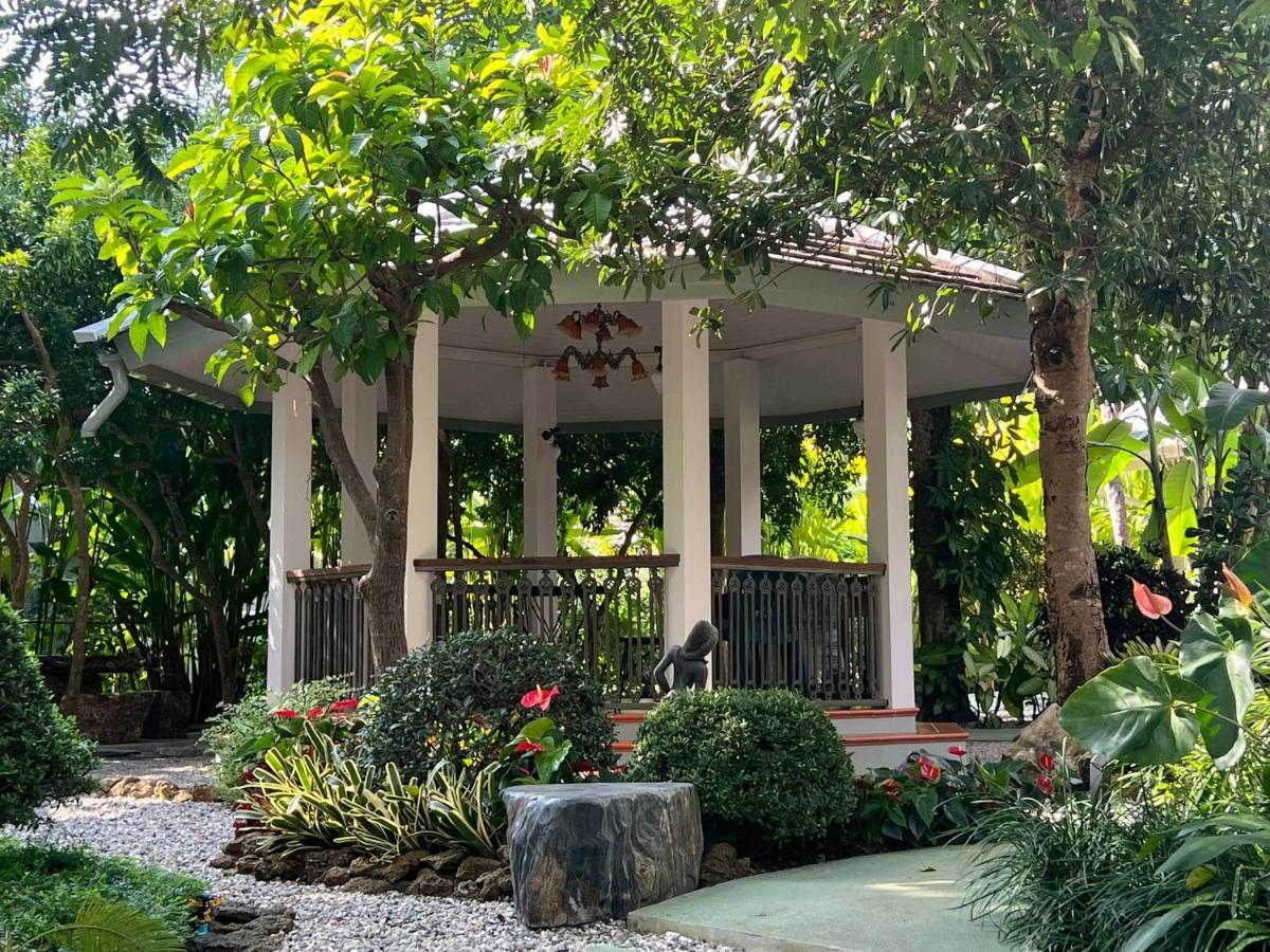 Home Of Dusita Lamphun Εξωτερικό φωτογραφία